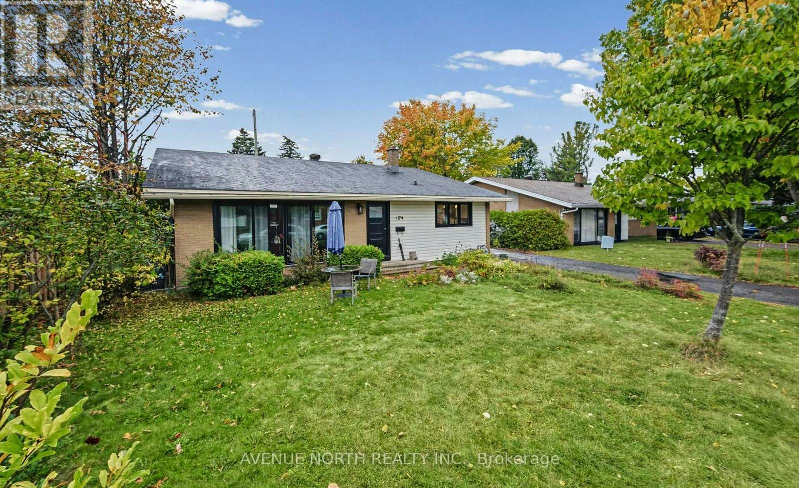 1174 Maybank Street, Ottawa, ON, K2C 2W6