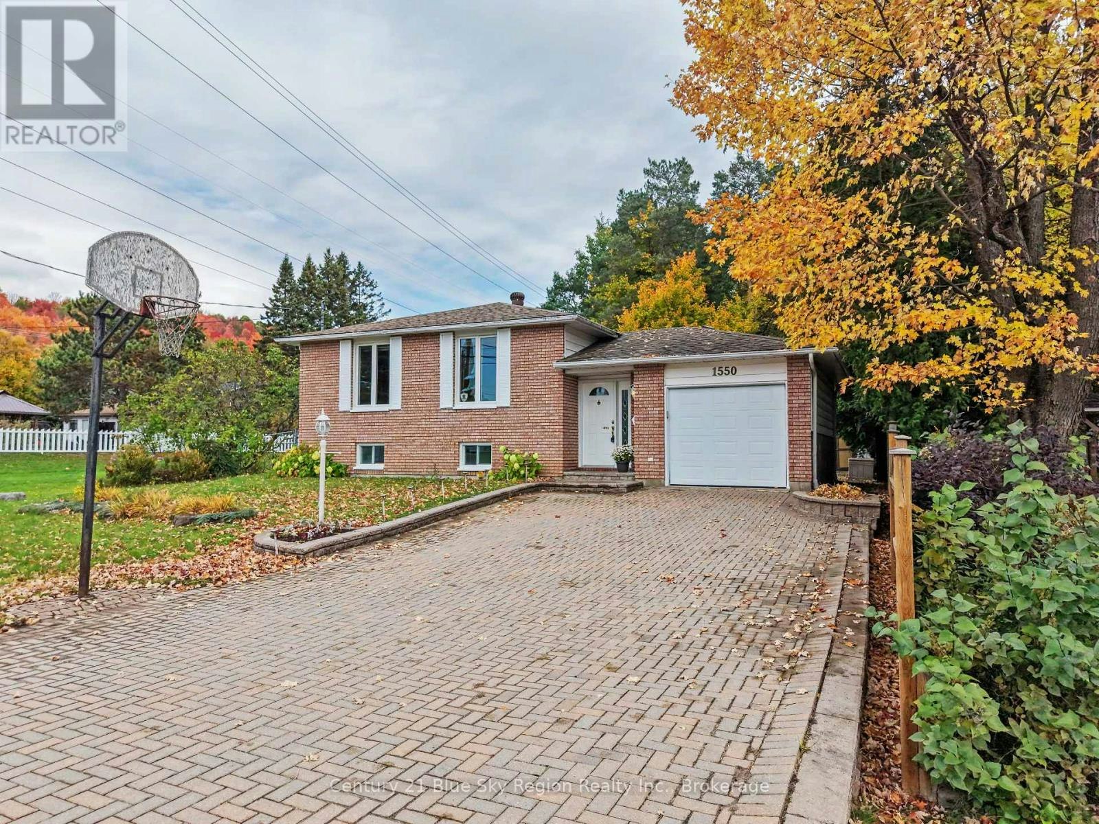 1550 Chapais Street, North Bay, ON, P1B 6M4