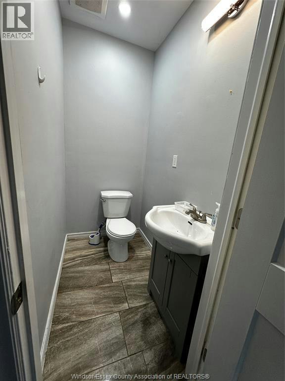 3114 Peter Street, Windsor, ON, N9C 1H3 - 9