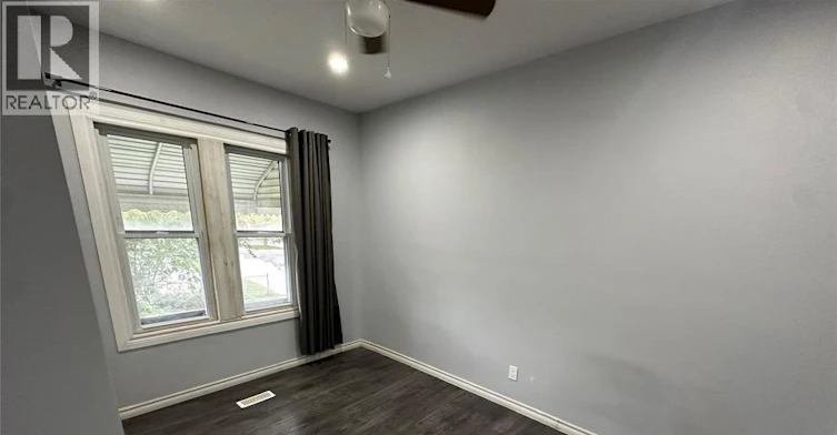 3114 Peter Street, Windsor, ON, N9C 1H3 - 11