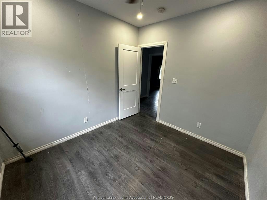 3114 Peter Street, Windsor, ON, N9C 1H3 - 8