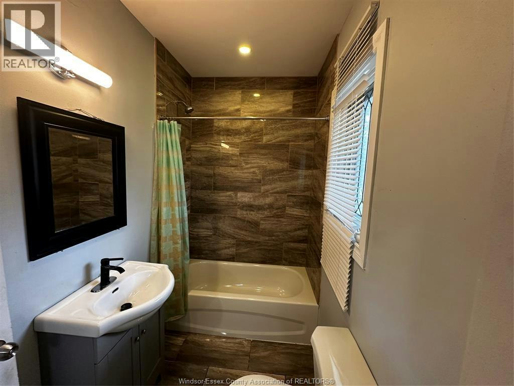 3114 Peter Street, Windsor, ON, N9C 1H3 - 4