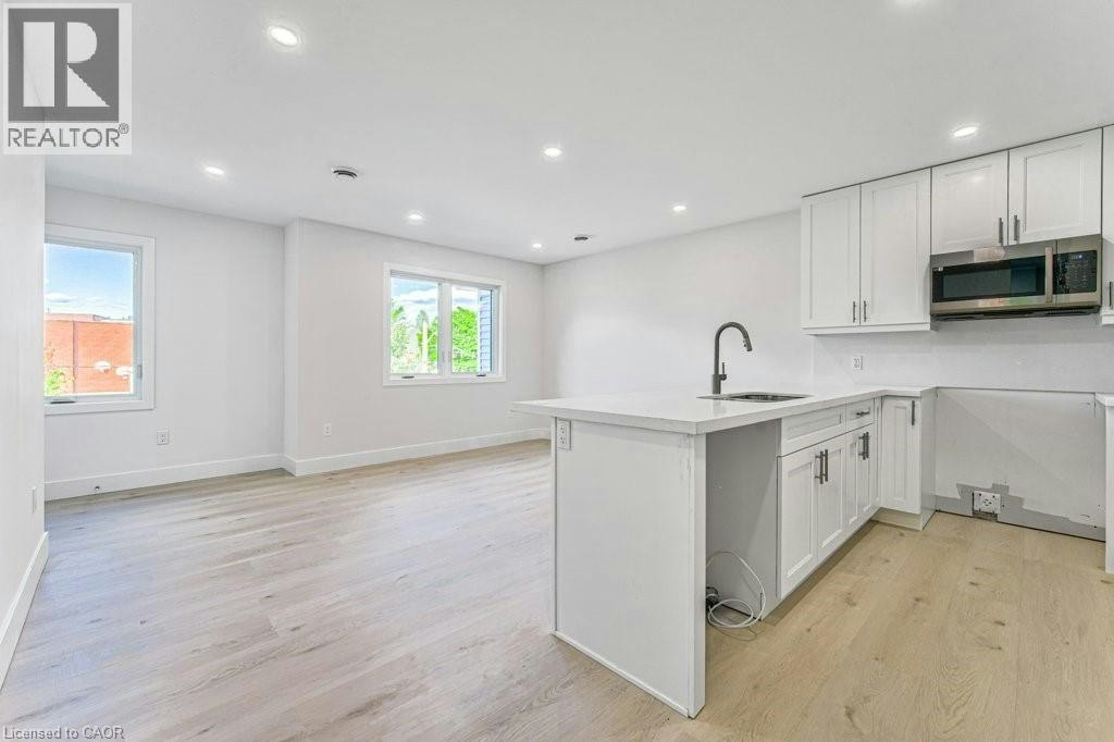 2-66 Gage Avenue, Kitchener, ON, N2G 2E2 - 7