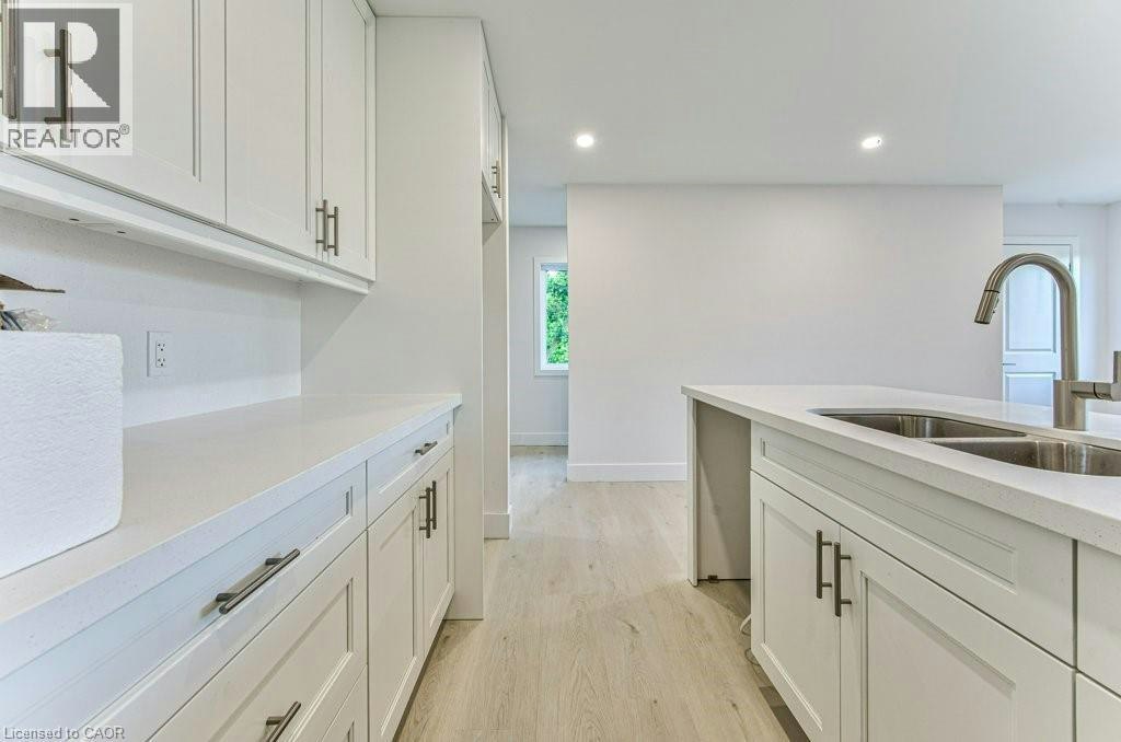 2-66 Gage Avenue, Kitchener, ON, N2G 2E2 - 3