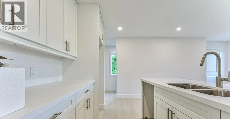 2-66 Gage Avenue, Kitchener, ON, N2G 2E2 - 3