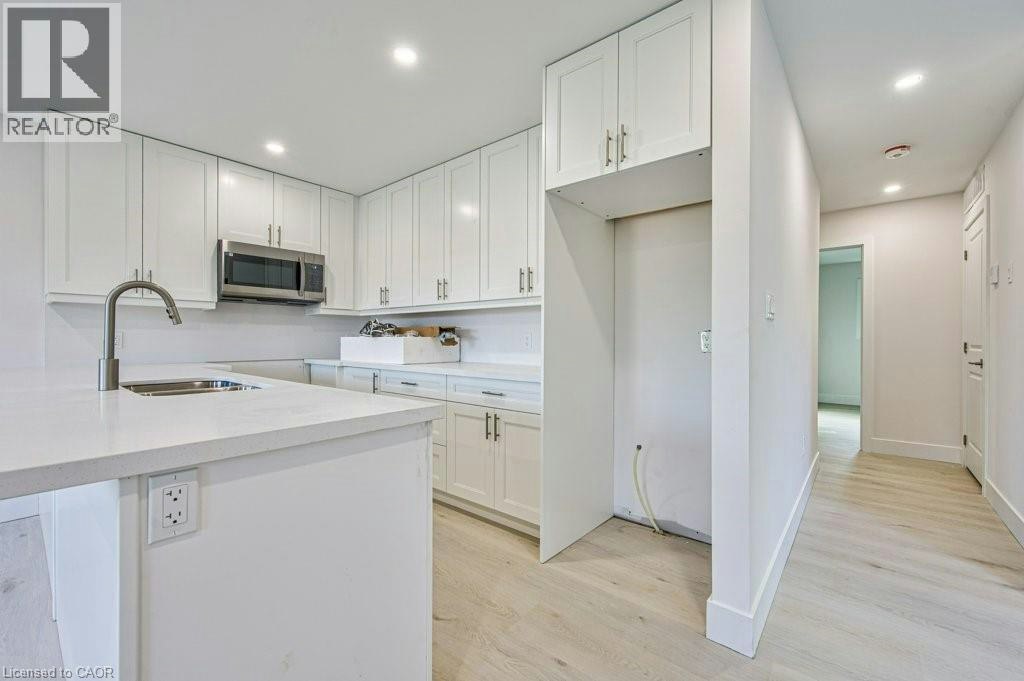 2-66 Gage Avenue, Kitchener, ON, N2G 2E2 - 6