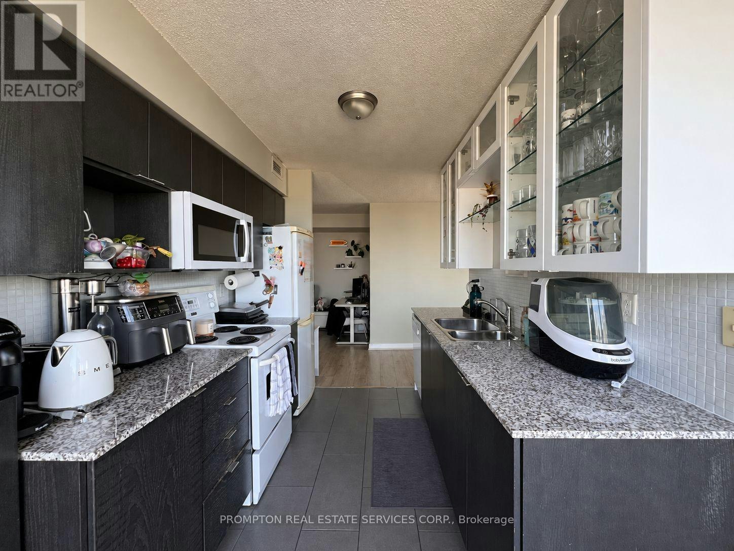 2812-15 Fort York Boulevard, Toronto, ON, M5V 3Y4 - 10