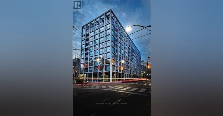 410-39 Brant Street, Toronto, ON, M5V 0M8