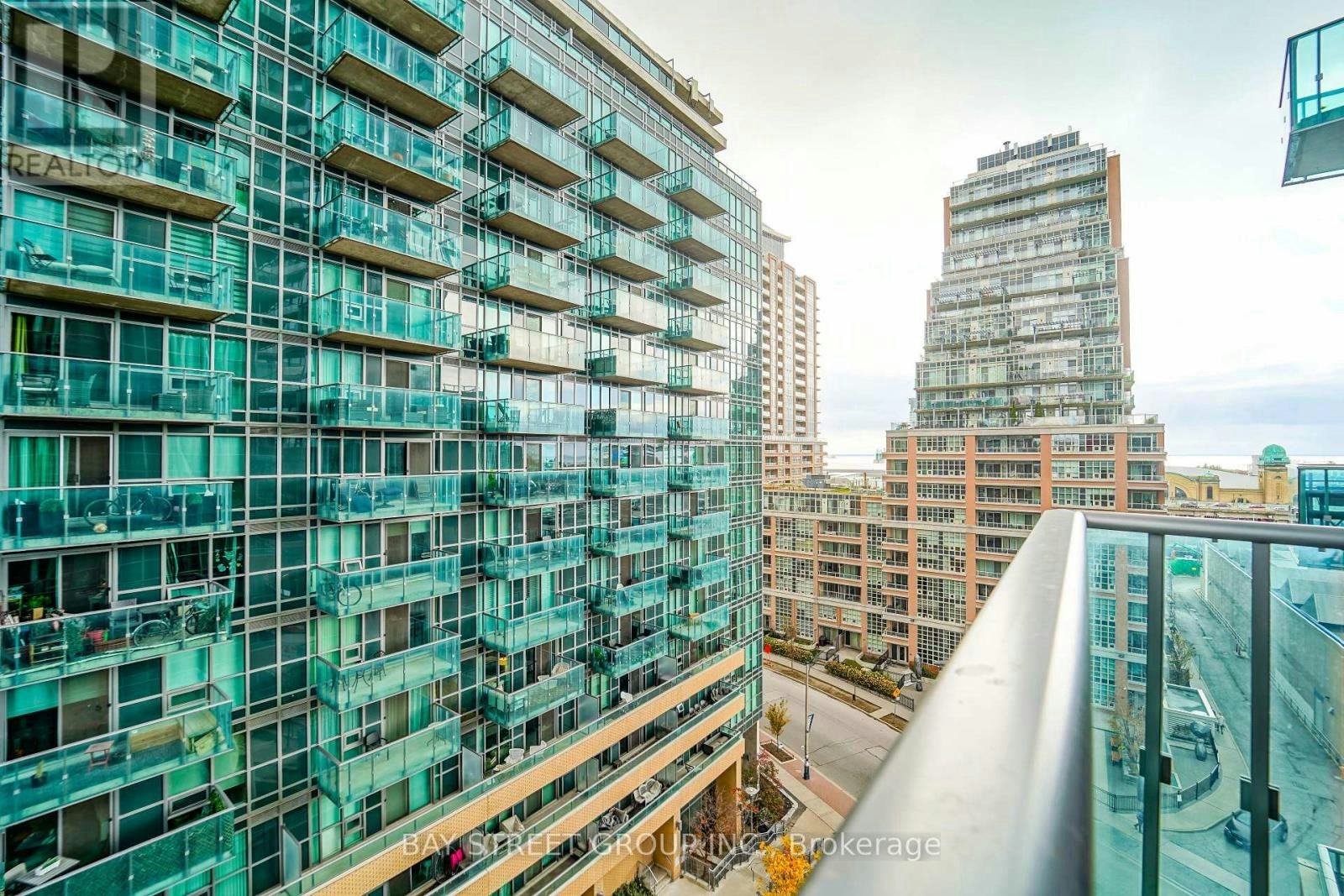 805-150 Liberty Street EAST, Toronto, ON, M6K 3R5 - 32