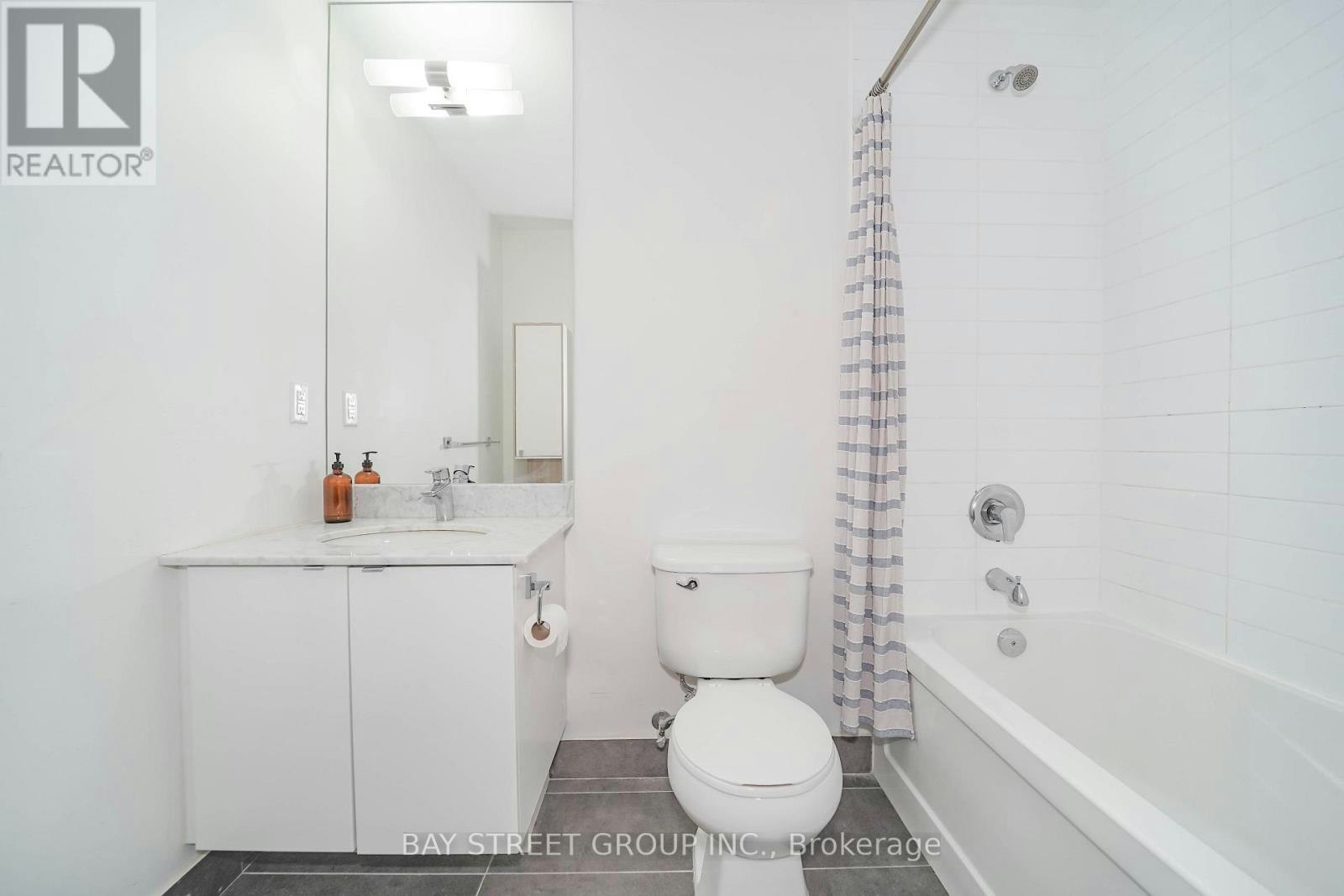 805-150 Liberty Street EAST, Toronto, ON, M6K 3R5 - 7