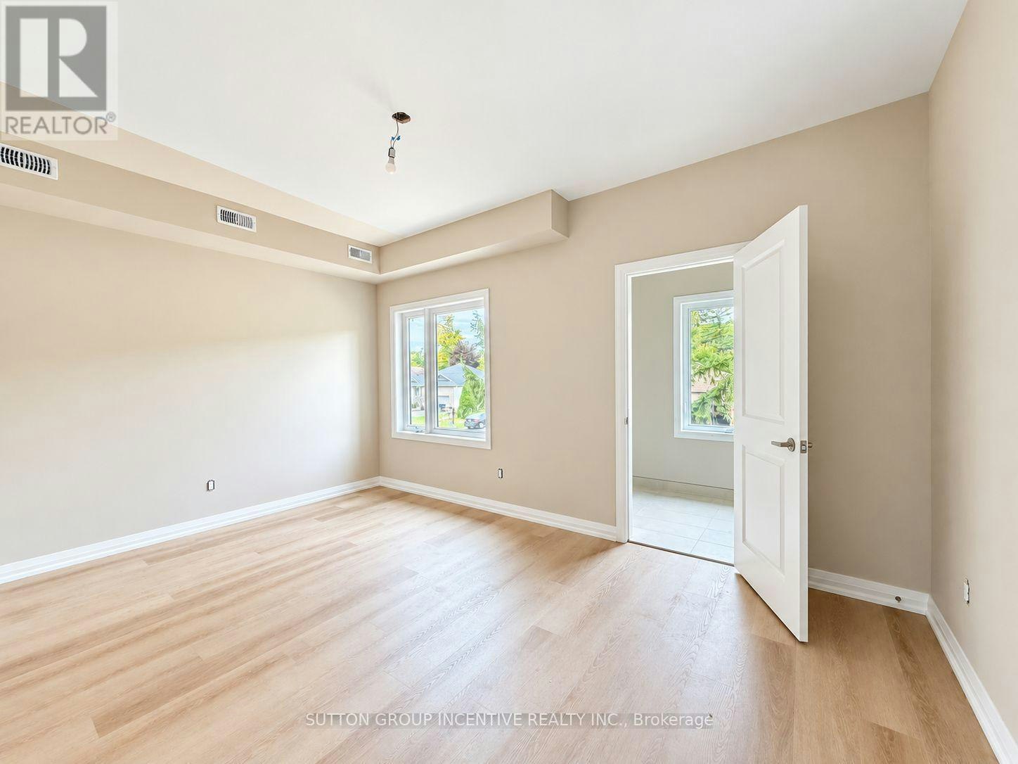 8-1 Riverdale Drive, Wasaga Beach, ON, L9Z 1E9 - 8