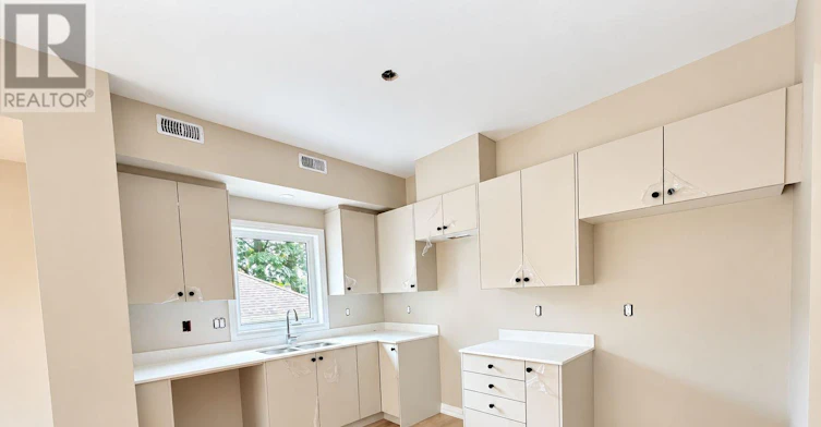 8-1 Riverdale Drive, Wasaga Beach, ON, L9Z 1E9 - 6