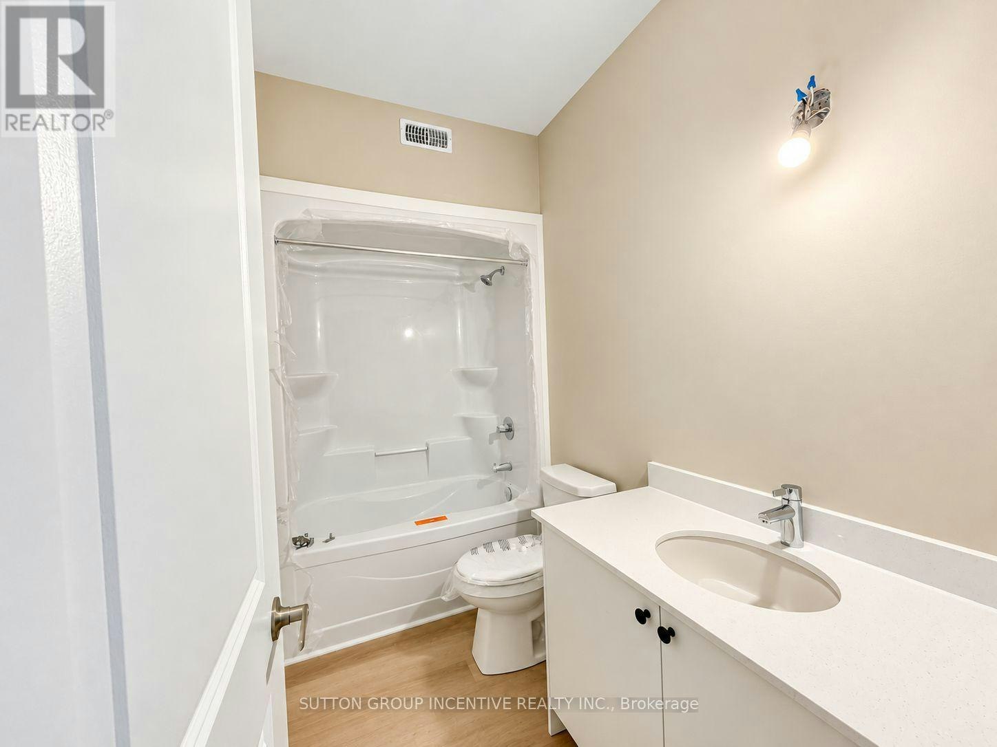 8-1 Riverdale Drive, Wasaga Beach, ON, L9Z 1E9 - 11