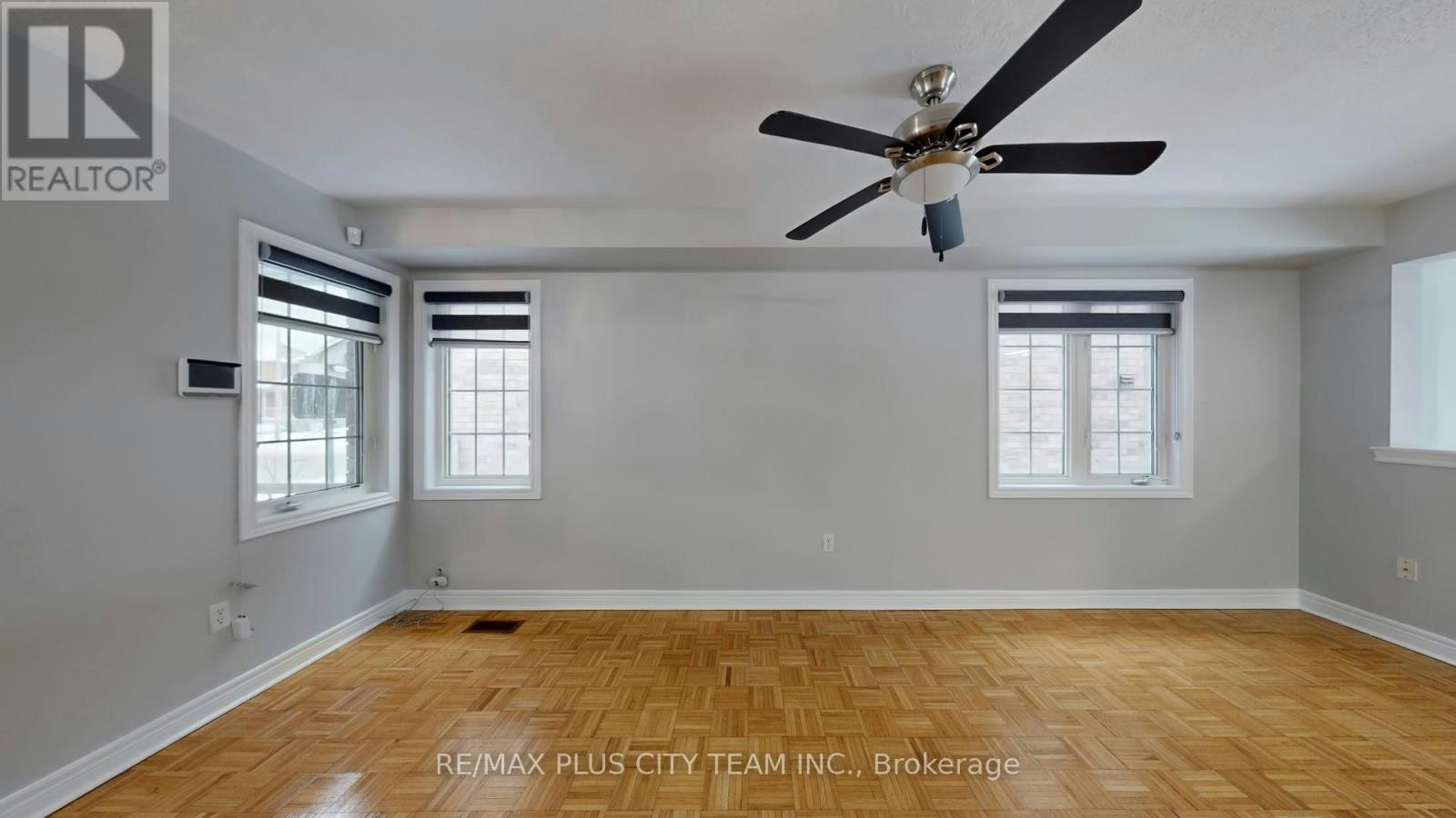 4 Slessor Lane, Brampton, ON, L6P 1M3 - 3