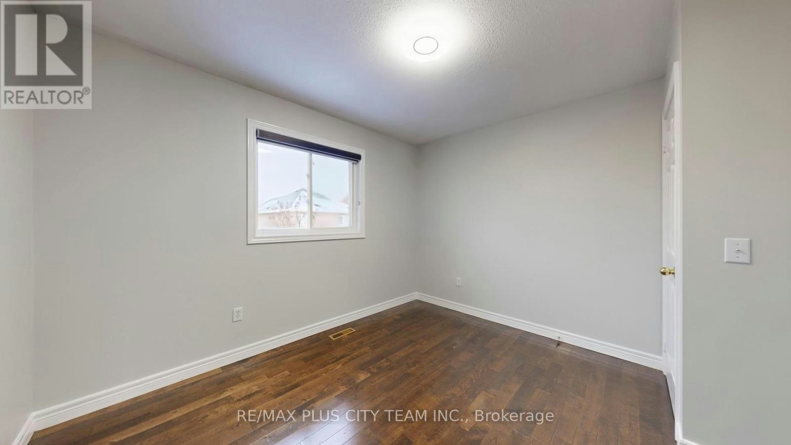 4 Slessor Lane, Brampton, ON, L6P 1M3 - 26