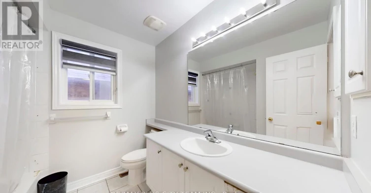 4 Slessor Lane, Brampton, ON, L6P 1M3 - 28