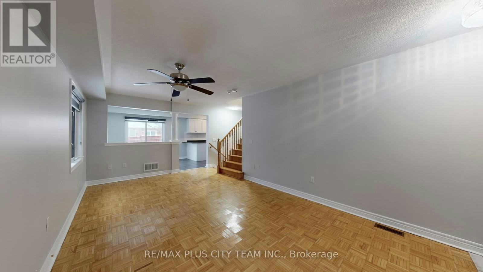 4 Slessor Lane, Brampton, ON, L6P 1M3 - 5