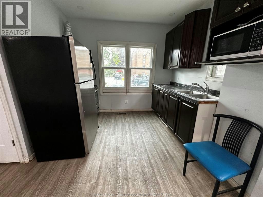3112 Peter Street, Windsor, ON, N9C 1H3 - 6
