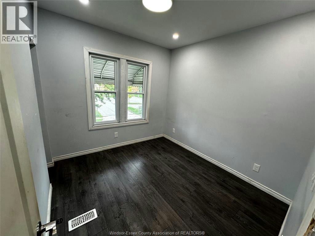 3112 Peter Street, Windsor, ON, N9C 1H3 - 9