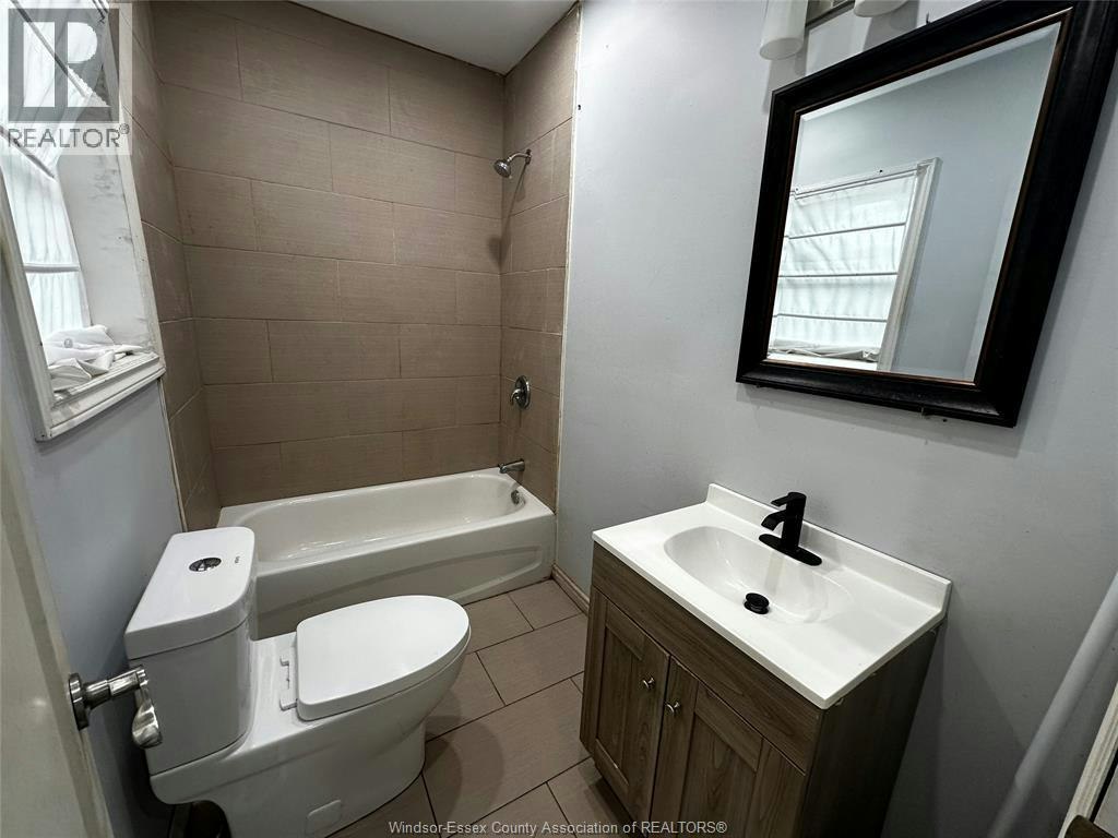 3112 Peter Street, Windsor, ON, N9C 1H3 - 4