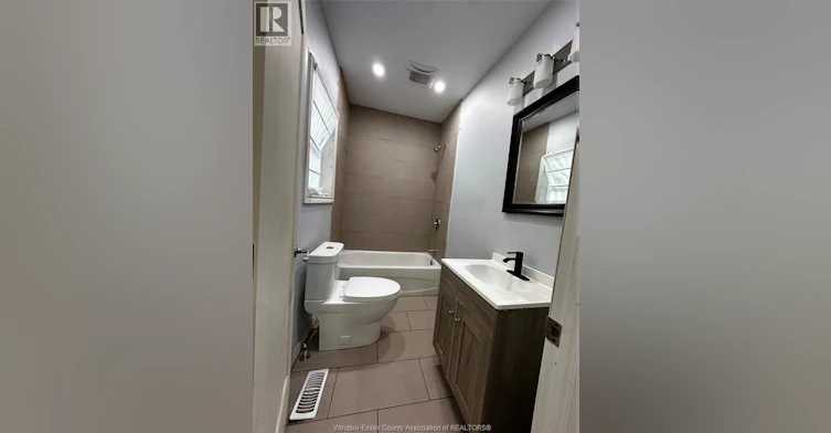 3112 Peter Street, Windsor, ON, N9C 1H3 - 5