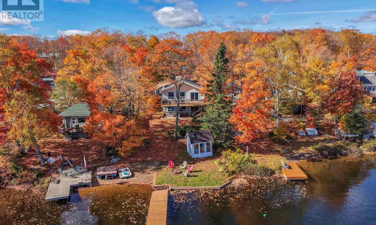 63 Heyden Lake Road