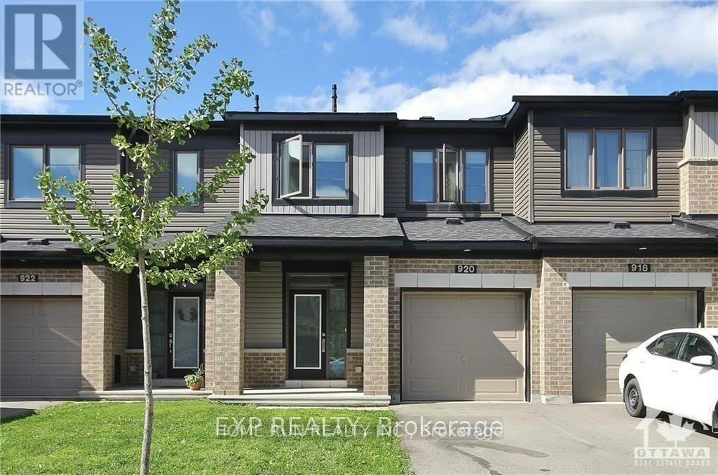920 Kilbirnie Drive, Manotick, ON, K2J 6G2