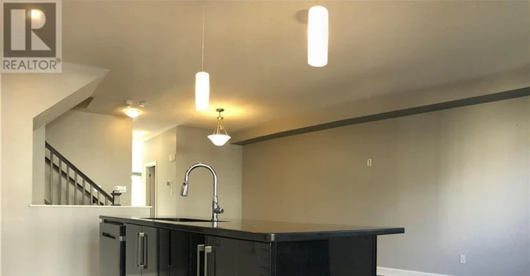 920 Kilbirnie Drive, Manotick, ON, K2J 6G2 - 3