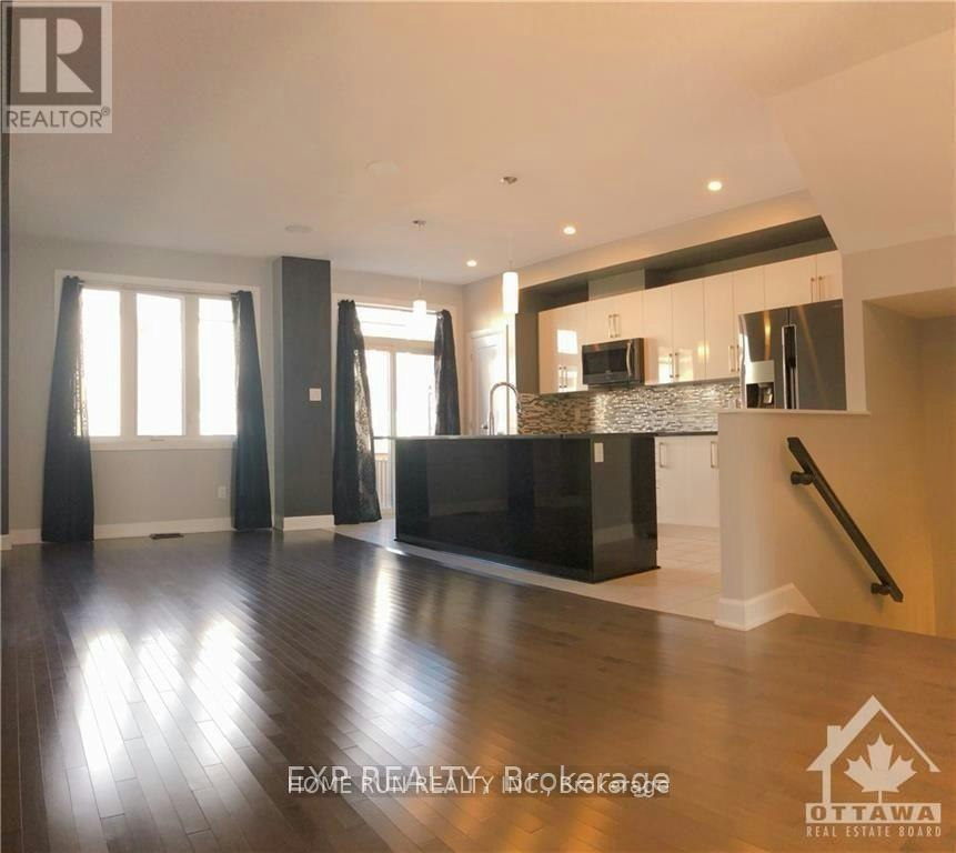920 Kilbirnie Drive, Manotick, ON, K2J 6G2 - 5