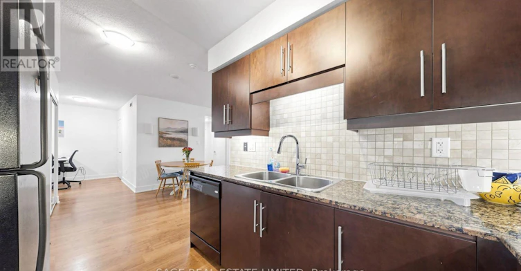 1007-20 Blue Jays Way, Toronto, ON, M5V 3W6 - 11