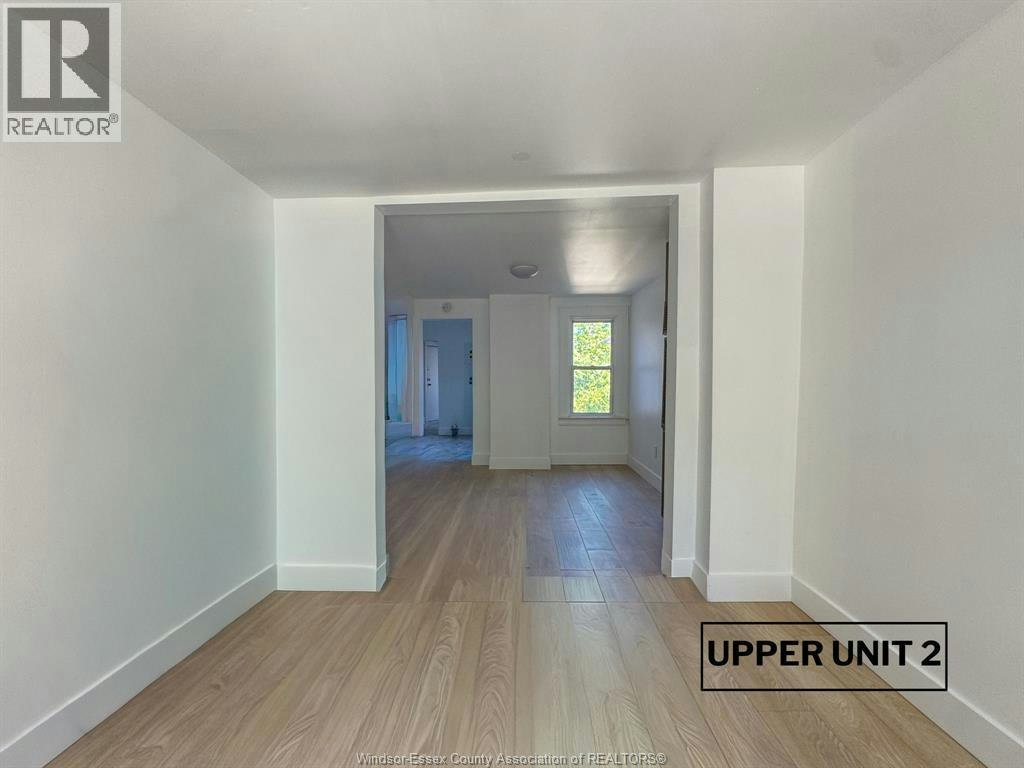 126 UPPER-130 Elm Avenue, Windsor, ON, N9A 5G8 - 5
