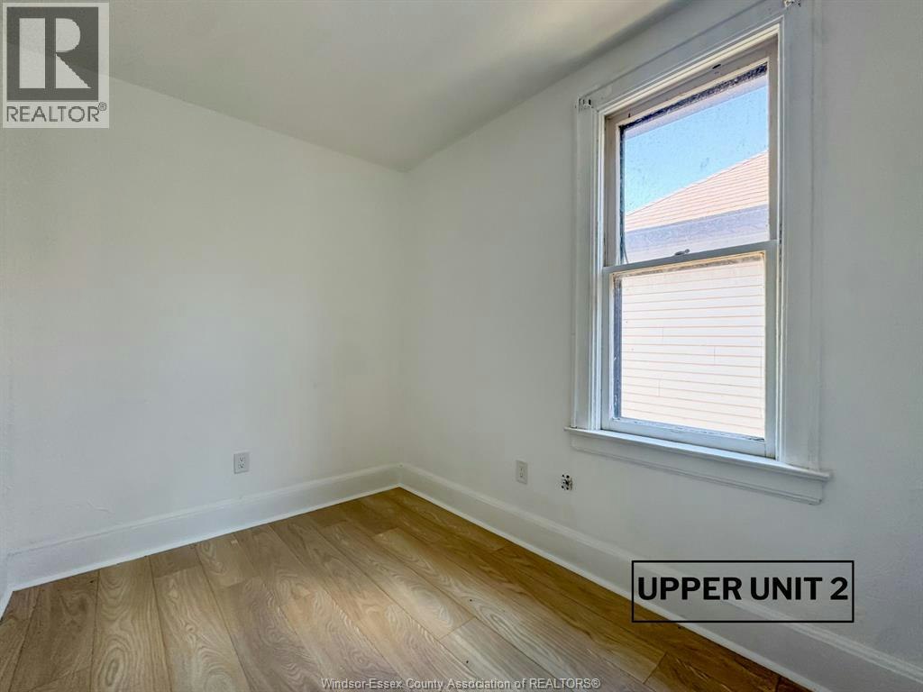 126 UPPER-130 Elm Avenue, Windsor, ON, N9A 5G8 - 11