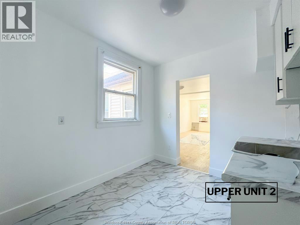 126 UPPER-130 Elm Avenue, Windsor, ON, N9A 5G8 - 8