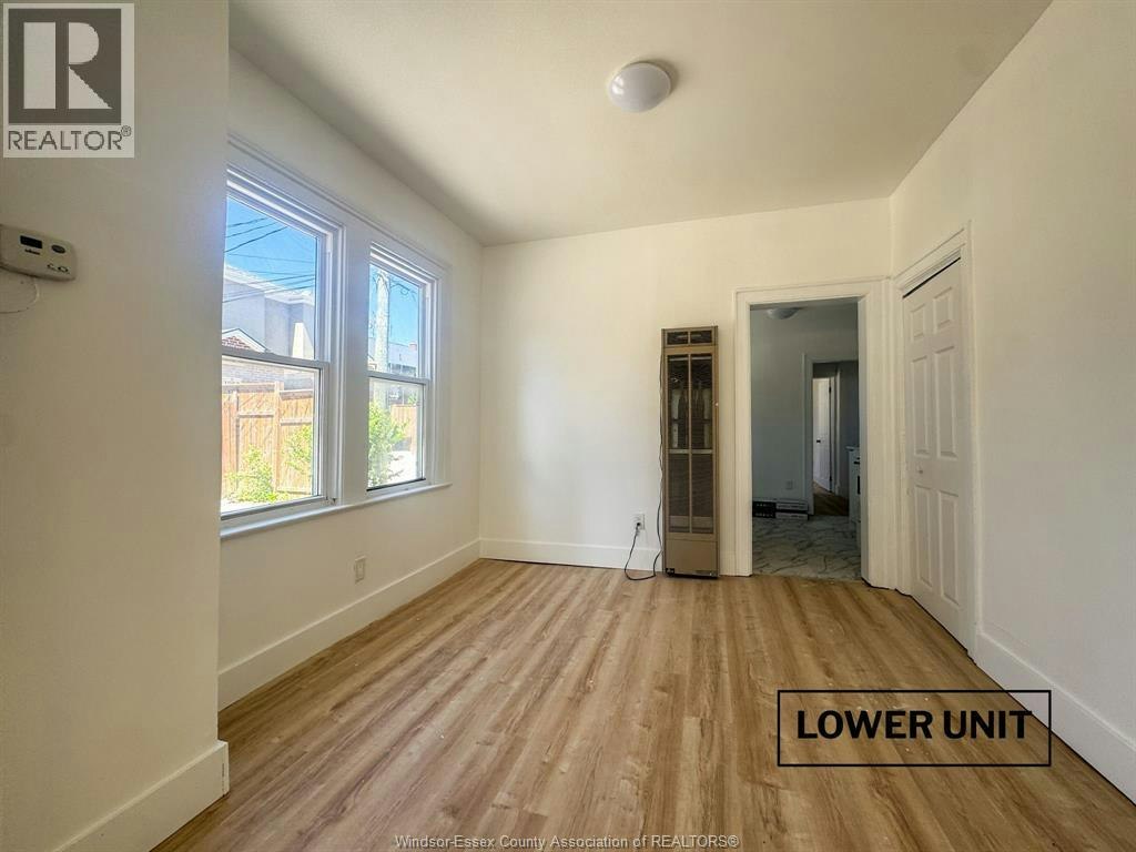 126 LOWER-130 Elm Avenue, Windsor, ON, N9A 5G8 - 4