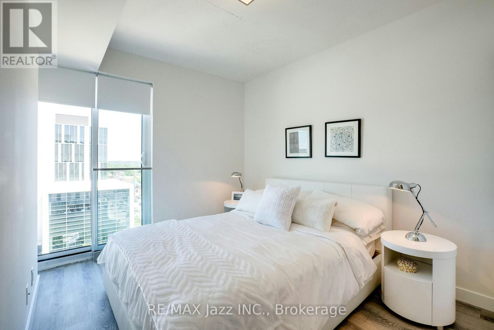 307-100 Bond Street E, Oshawa, ON, L1G 0E6 - 8