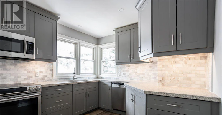 UPPER-17 21st Street WEST, Hamilton, ON, L9C 4M3 - 12