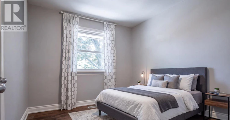 UPPER-17 21st Street WEST, Hamilton, ON, L9C 4M3 - 21