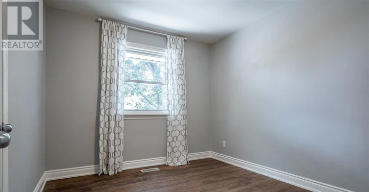 UPPER-17 21st Street WEST, Hamilton, ON, L9C 4M3 - 20