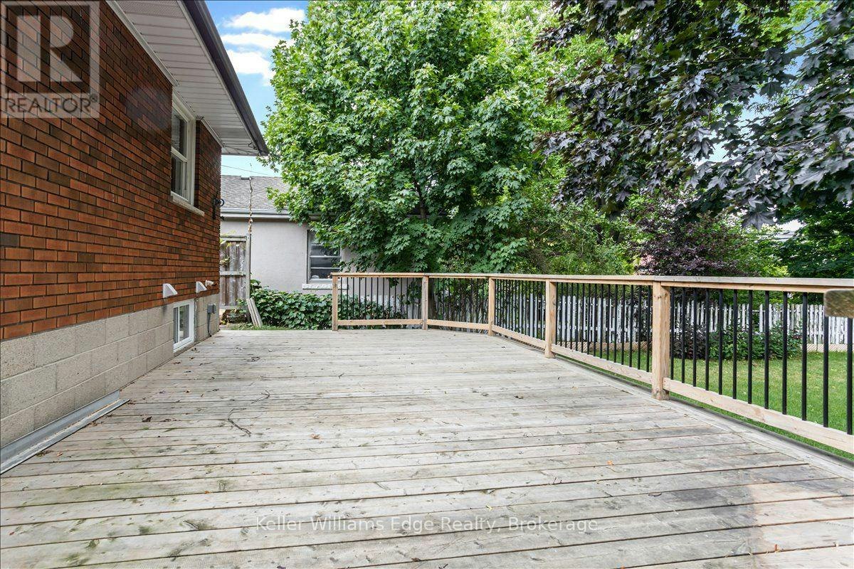 UPPER-17 21st Street WEST, Hamilton, ON, L9C 4M3 - 28