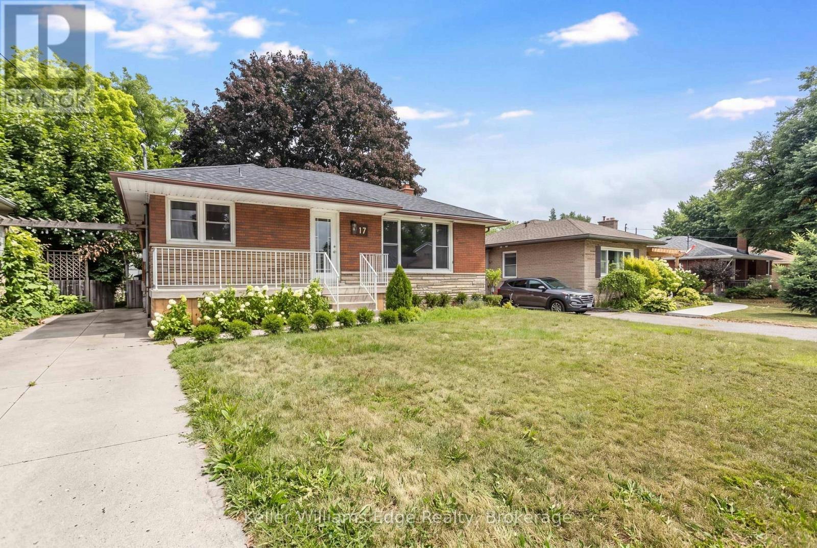 UPPER-17 21st Street WEST, Hamilton, ON, L9C 4M3