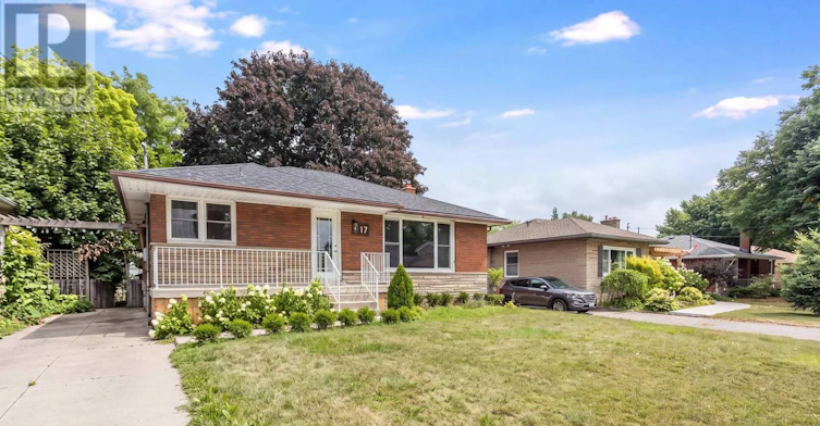UPPER-17 21st Street WEST, Hamilton, ON, L9C 4M3