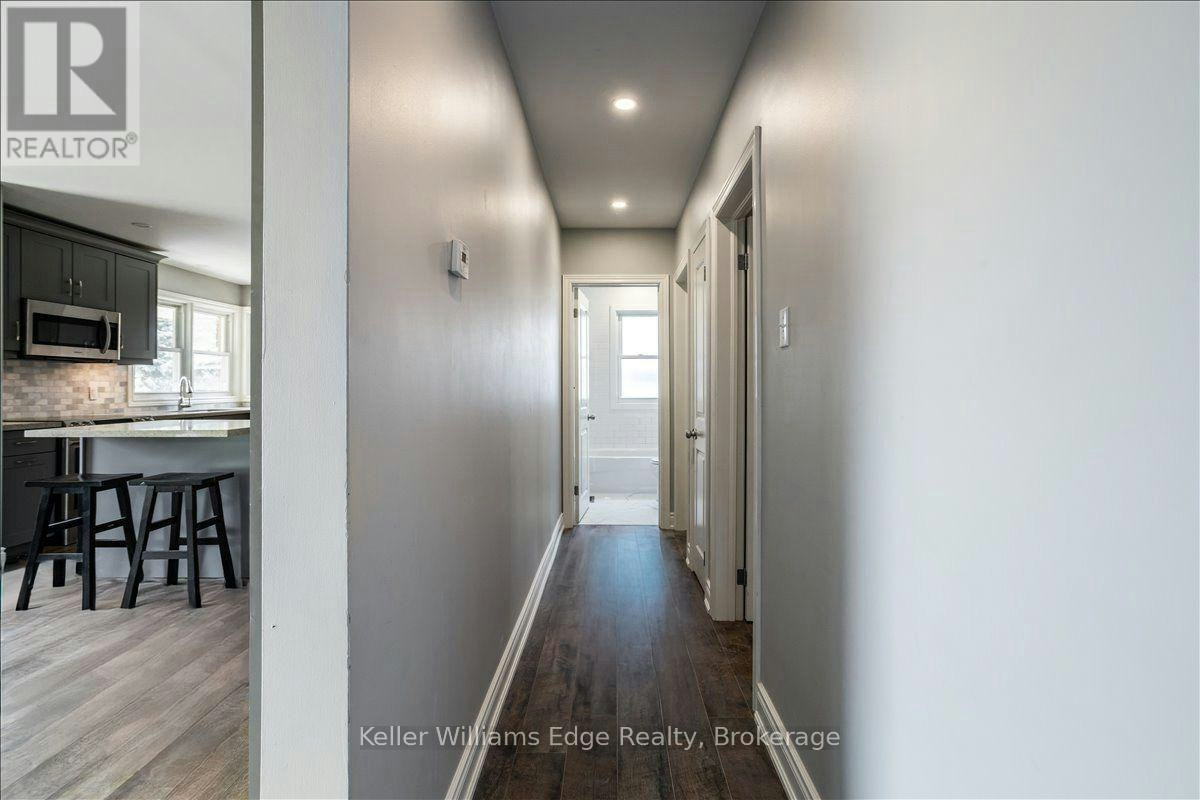 UPPER-17 21st Street WEST, Hamilton, ON, L9C 4M3 - 15