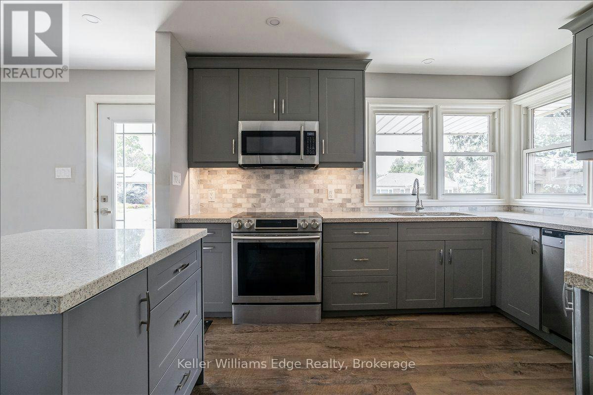UPPER-17 21st Street WEST, Hamilton, ON, L9C 4M3 - 13