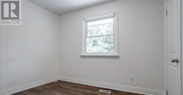 UPPER-17 21st Street WEST, Hamilton, ON, L9C 4M3 - 23