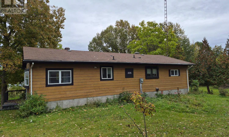 225 Johnson Bay Lane