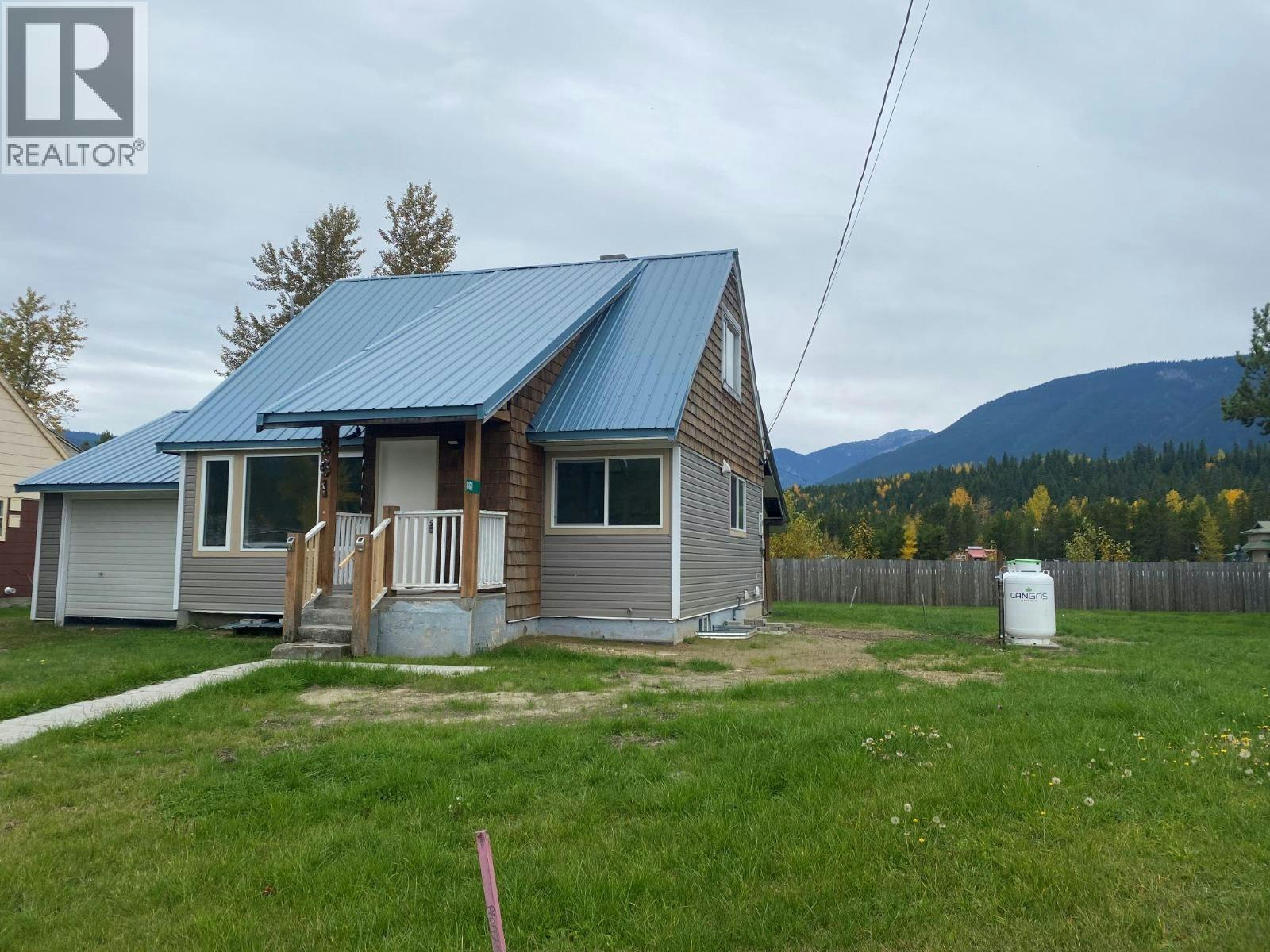 861 Cedar Street, Blue River, BC, V0E 1J0