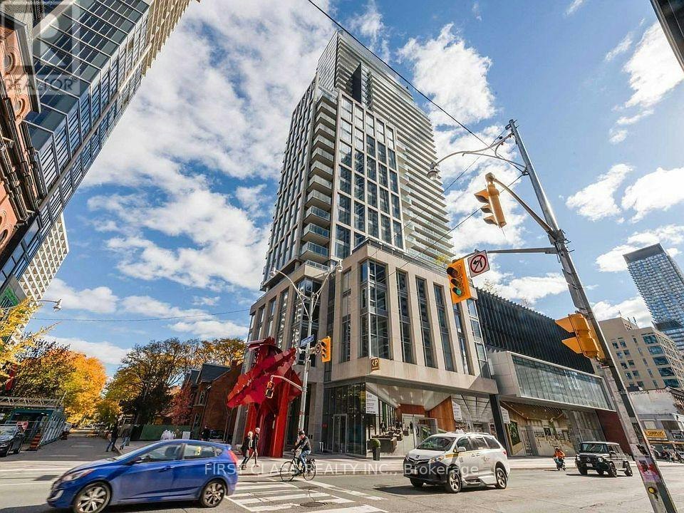 915-1 Gloucester Street, Toronto, ON, M4Y 1L8