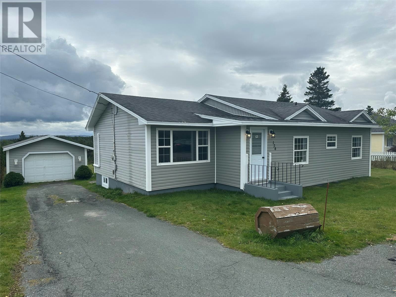 124 Conception Bay Highway, Bay Roberts, NL, A0A 1Y0