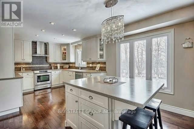 123 Heathwood Heights Drive, Aurora, ON, L4G 4W2 - 7