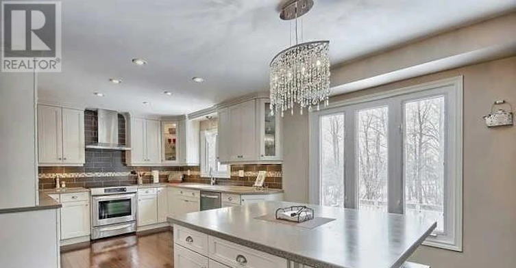 123 Heathwood Heights Drive, Aurora, ON, L4G 4W2 - 7